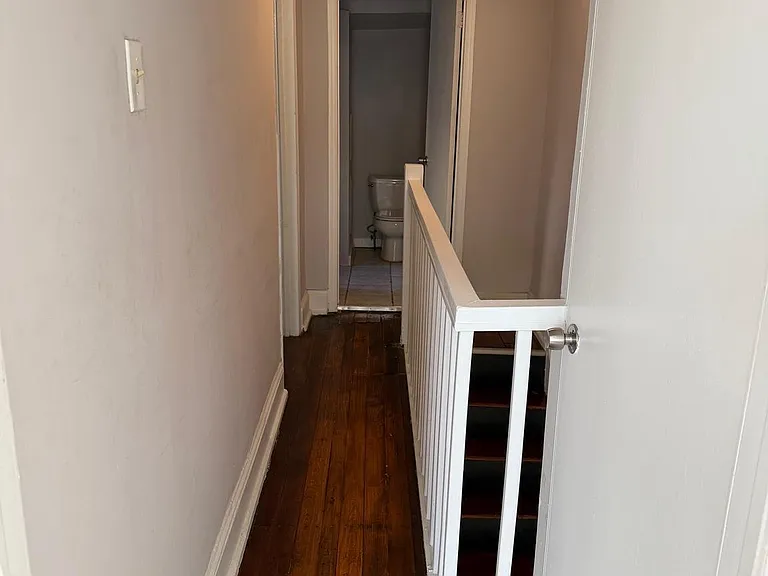 1839 Sigel St — Photo 11