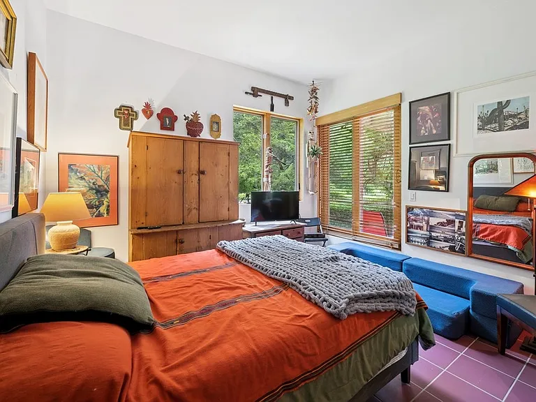 71 Greenleaf Ln — Photo 31