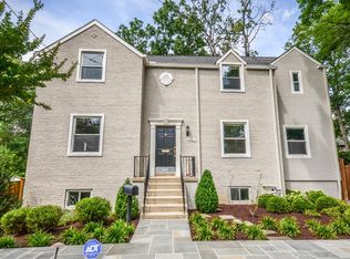 4963 Crescent St, Bethesda, MD 20816