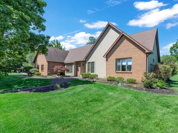10 Spicer Creek Run, Grand Island, NY 14072