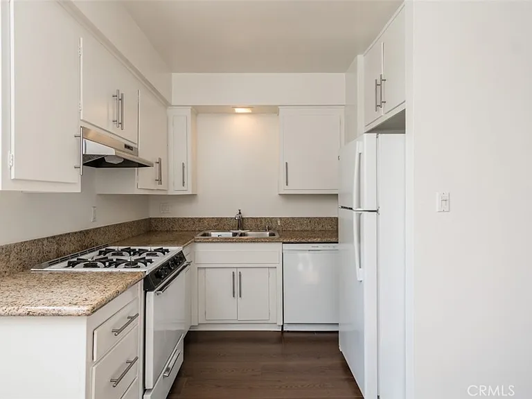 4653 Fulton Ave #10 — Photo 7