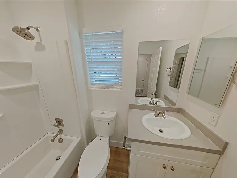 1821 Santa Paula Dr #103 — Photo 4