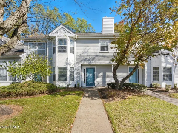 325 Town Drive, Manalapan, NJ 07726