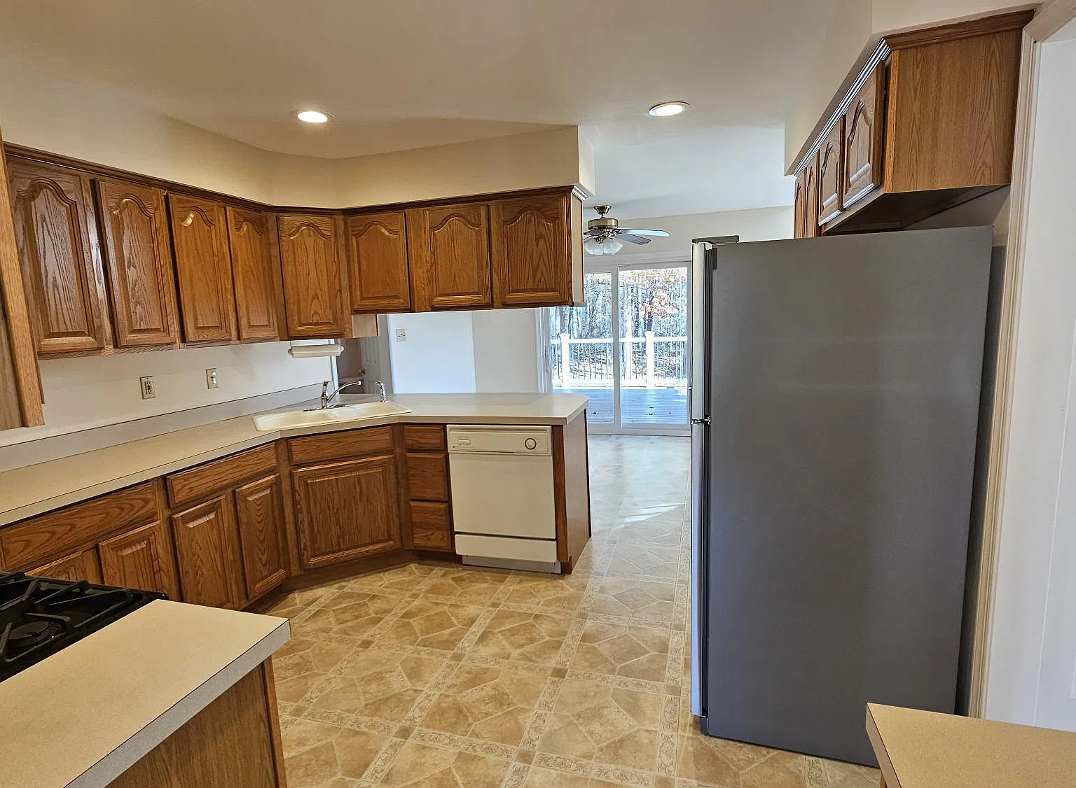 7230 Wotton Rd — Photo 4