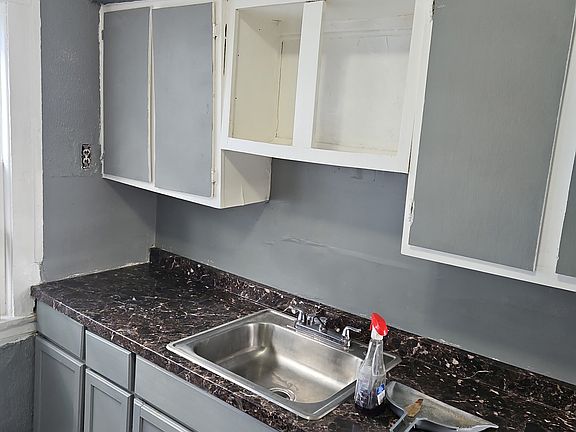 4th image of 3545 E 116th St #2