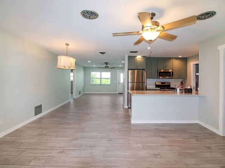 1616 Jupiter Rd — Photo 8