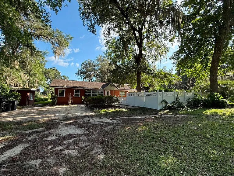 6306 Baker Rd — Photo 2
