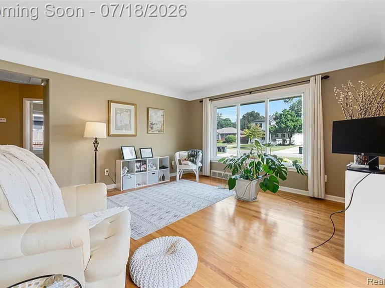 437 W Sunnybrook Dr — Photo 11