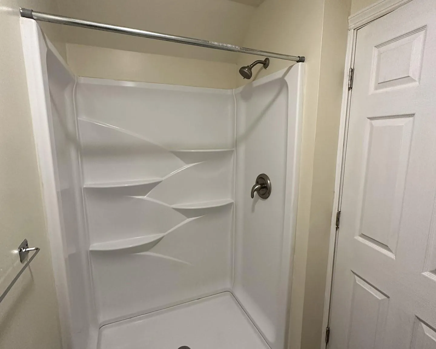 1 bed, 600 sqft, $1,100 — Photo 3