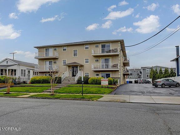 3rd image of 302 5th Avenue #10