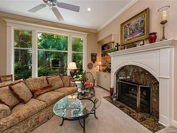 4th image of 440 Lloyd Ln