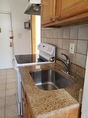 Rented by MCR Realty | media 3