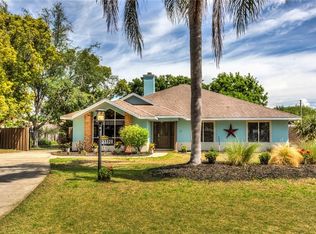 33328 Somerset Dr, Leesburg, FL 34788