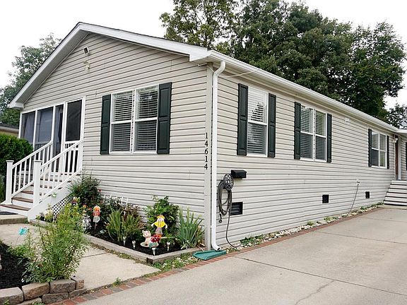 2nd image of 14614 Northwest Pl