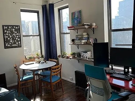 3rd image of 762 Franklin Ave APT 2