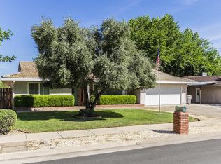 368 Rivella Vista Dr, Redding, CA 96001
