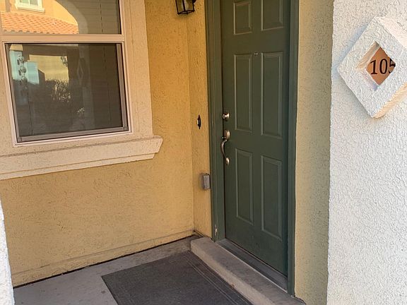 3rd image of 601 Menaul Blvd NW Unit 105