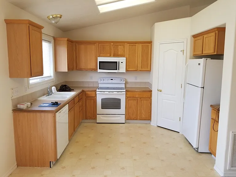 3314 E Rock Ct — Photo 3