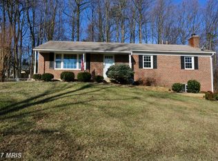 7042 Executive Ct, Warrenton, VA 20187
