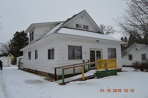 1st image of 218 3rd Avenue #1