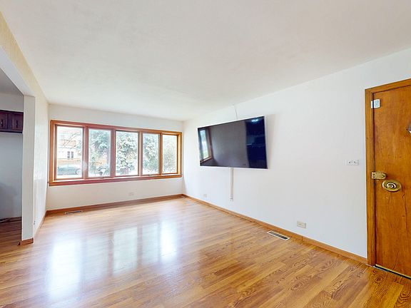 3rd image of 5539 Theobald Rd