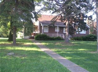 553 Hickory Dr, West Newton, PA 15089