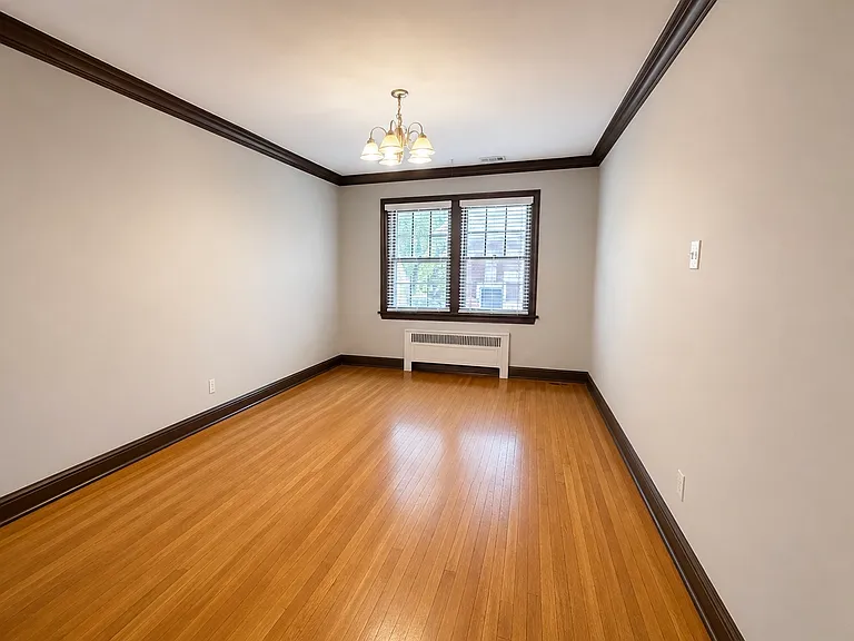 7305 Pershing Ave #2W — Photo 6