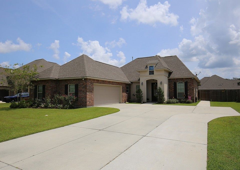 1st image of 13156 Ellendale Dr