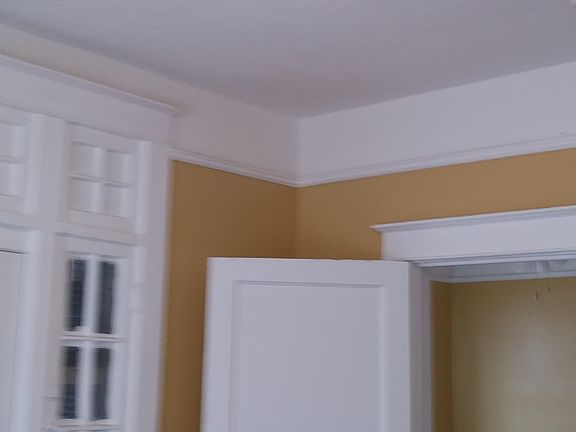 4th image of 2115 Onzaga St