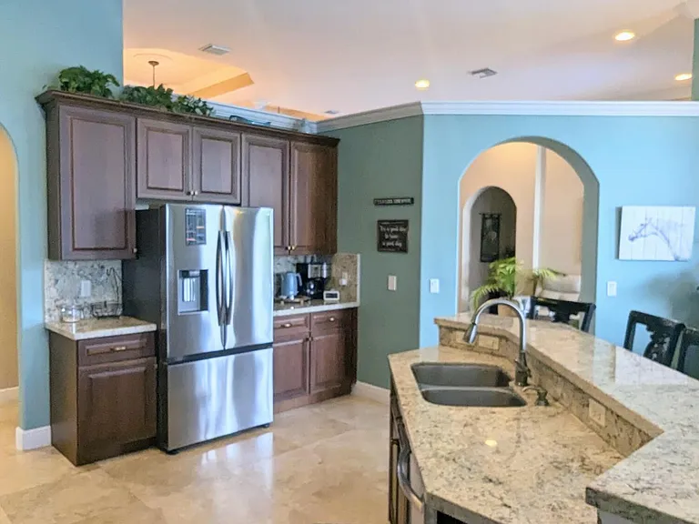 10640 Oak Meadow Ln — Photo 42
