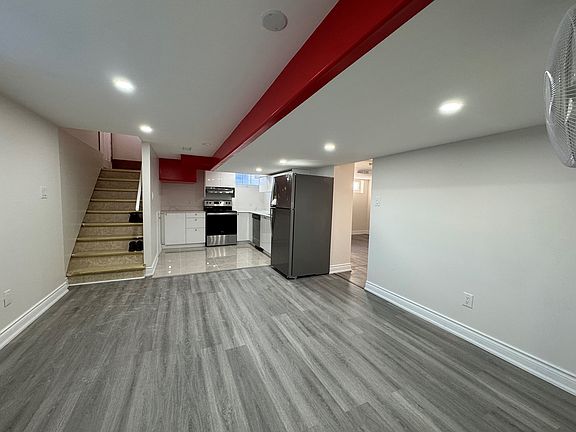 2nd image of 15 Pinecrest Dr