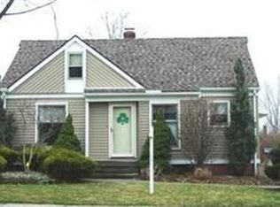 653 N Firestone Blvd, Akron, OH 44306
