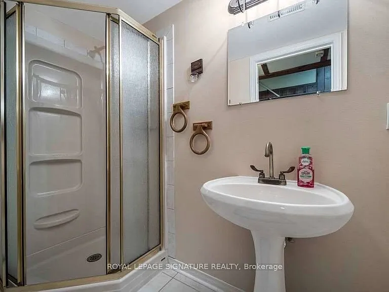1 Park Brook Pl — Photo 33