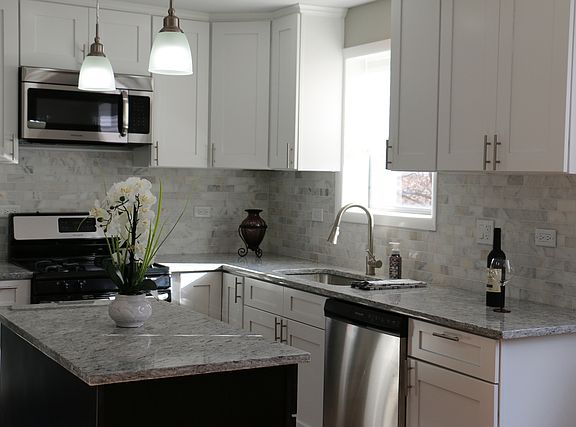 3rd image of 9123 S Avers Ave