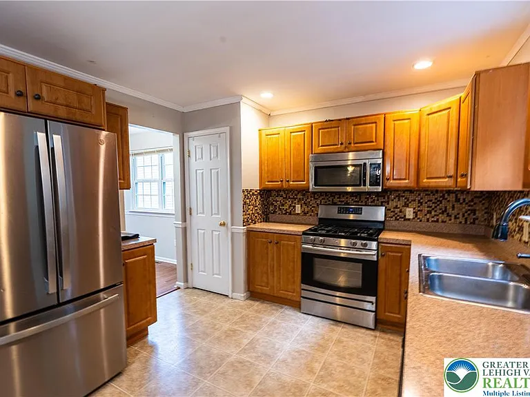 127 Highlands Cir — Photo 11
