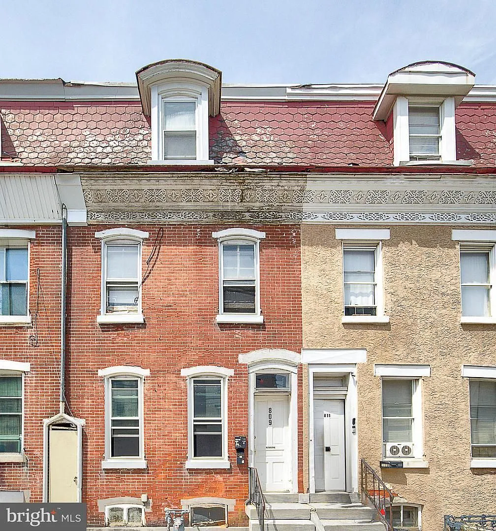 809 Green St — Photo 2