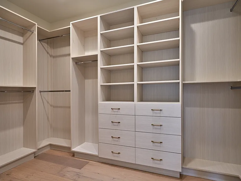 2439 S Beverly Dr — Photo 20