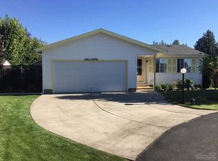 1780 NE 6th St, Redmond, OR 97756
