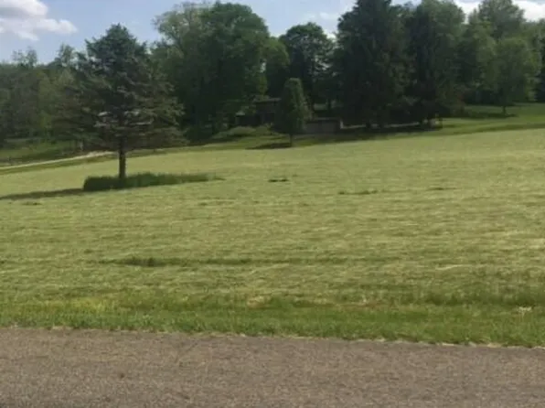 18894 Porter Rd, Gambier, OH 43022