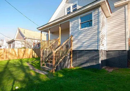 81 Smythe Ave — Photo 27