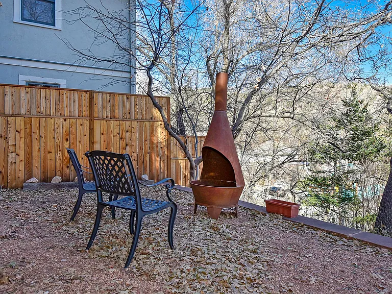 55 Waltham Ave — Photo 22