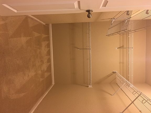 5th image of 2608 Kansas Dr #F