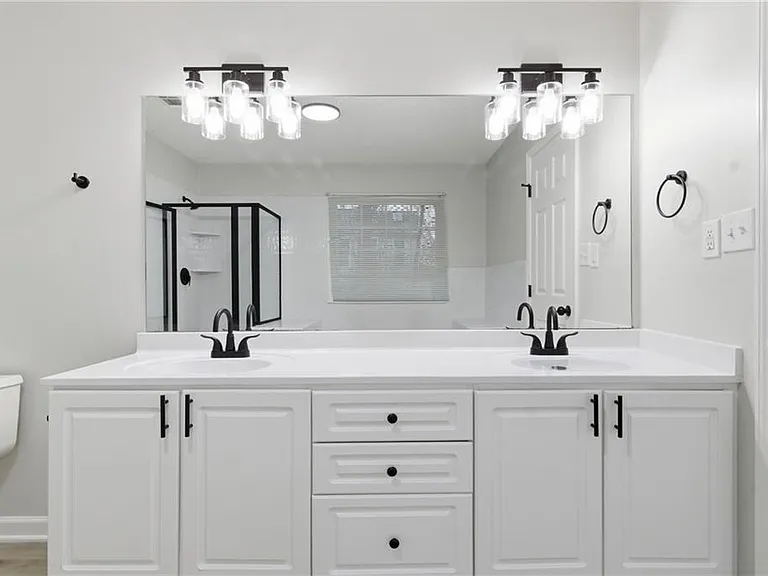 2110 Meadow View Ct — Photo 33