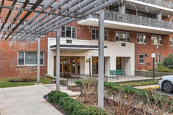 1st image of 52-40 39th Dr APT 3D