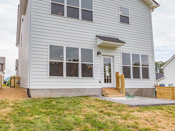 5th image of 1834 7 Pines Ln