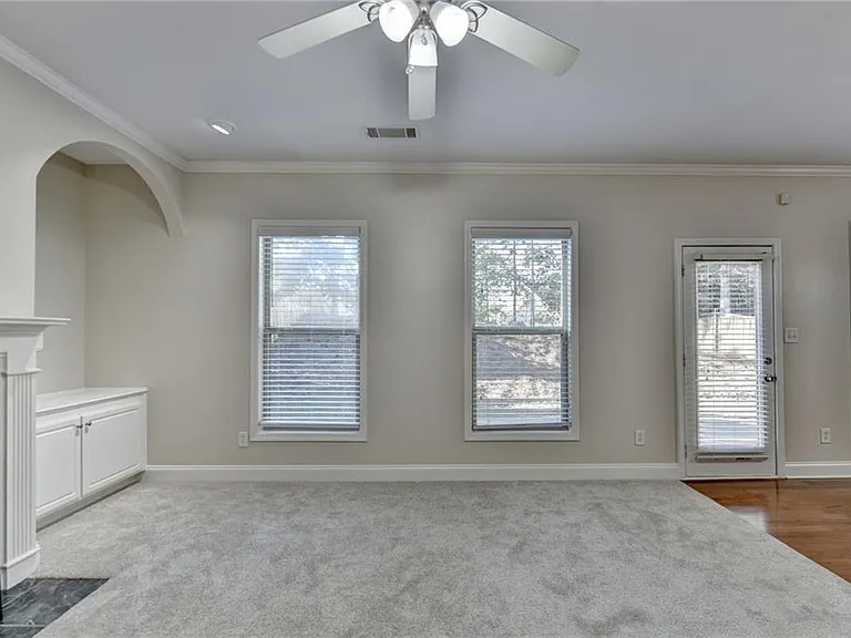 522 Suwanee Oaks Dr — Photo 18