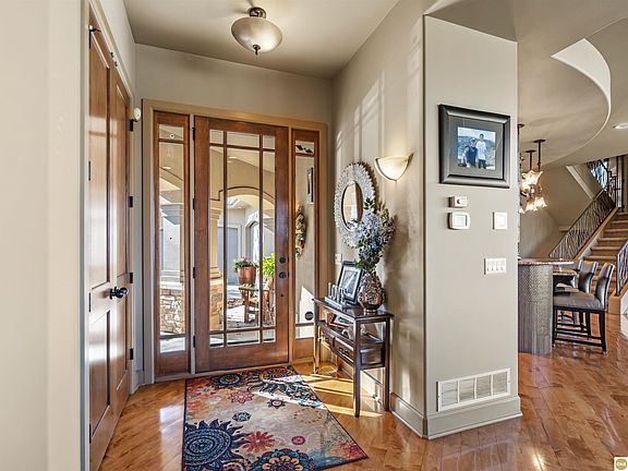 3rd image of 18932 Boyle Cir