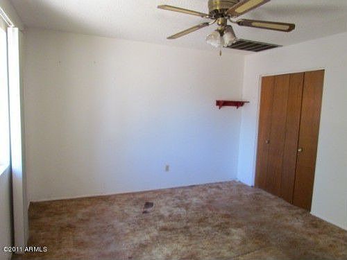 5th image of 234 E La Vista Dr