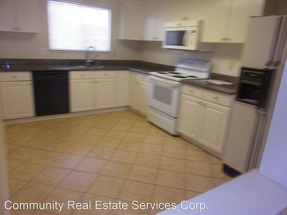 4th image of 1941 Grande Cir APT 26