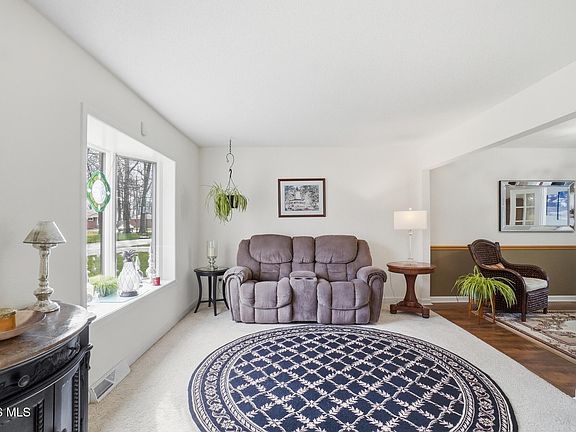 5th image of 2276 Heatherwood Dr